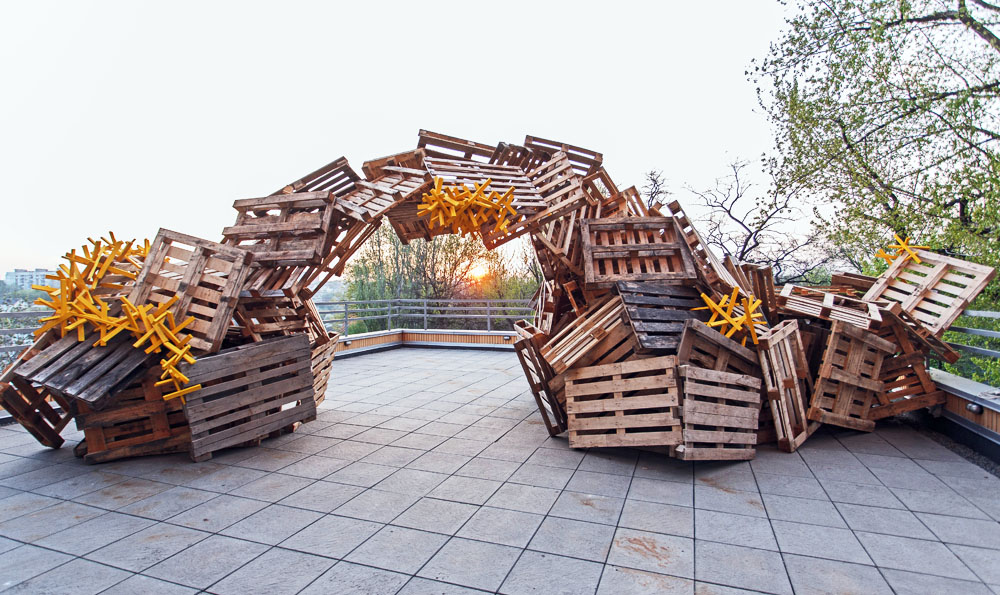 Інсталяція «Новий час». 2014